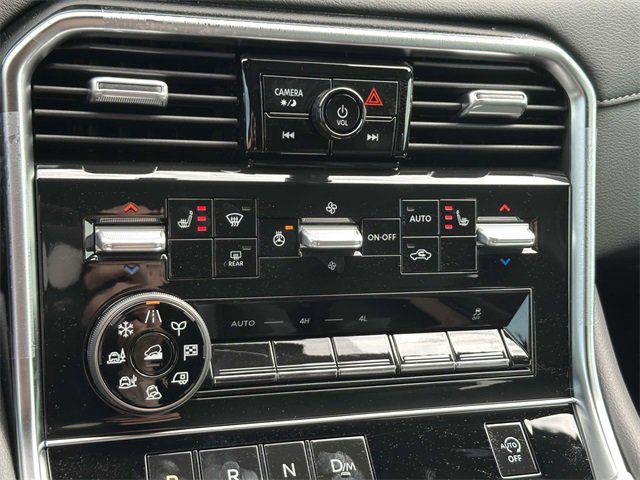 New 2025 Nissan Armada SL image 21