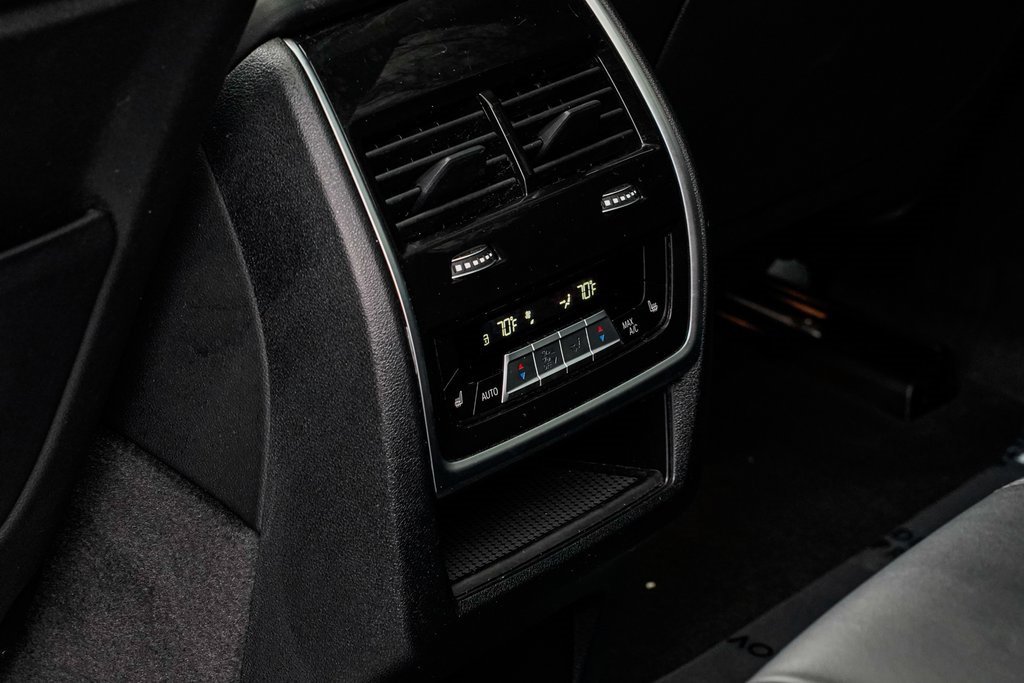 Used 2022 BMW X5 xDrive45e w/ M Sport Package image 19