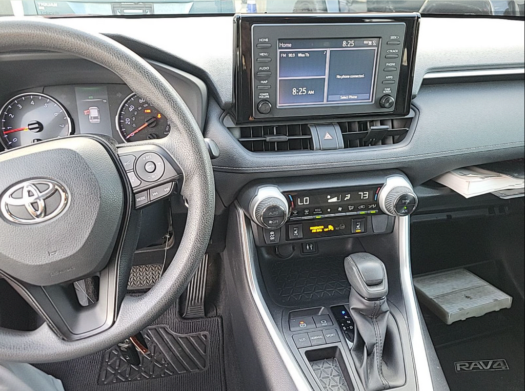 Used 2019 Toyota RAV4 XLE w/ Convenience Package FWD image 9