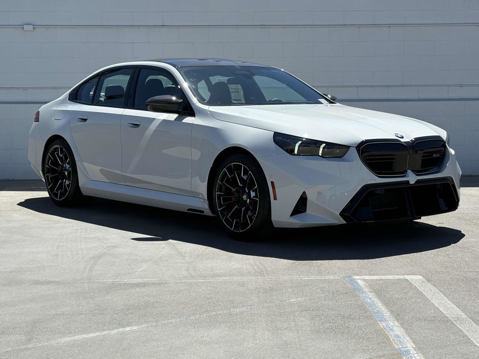 New 2026 BMW M5 w/ Carbon Package image 1