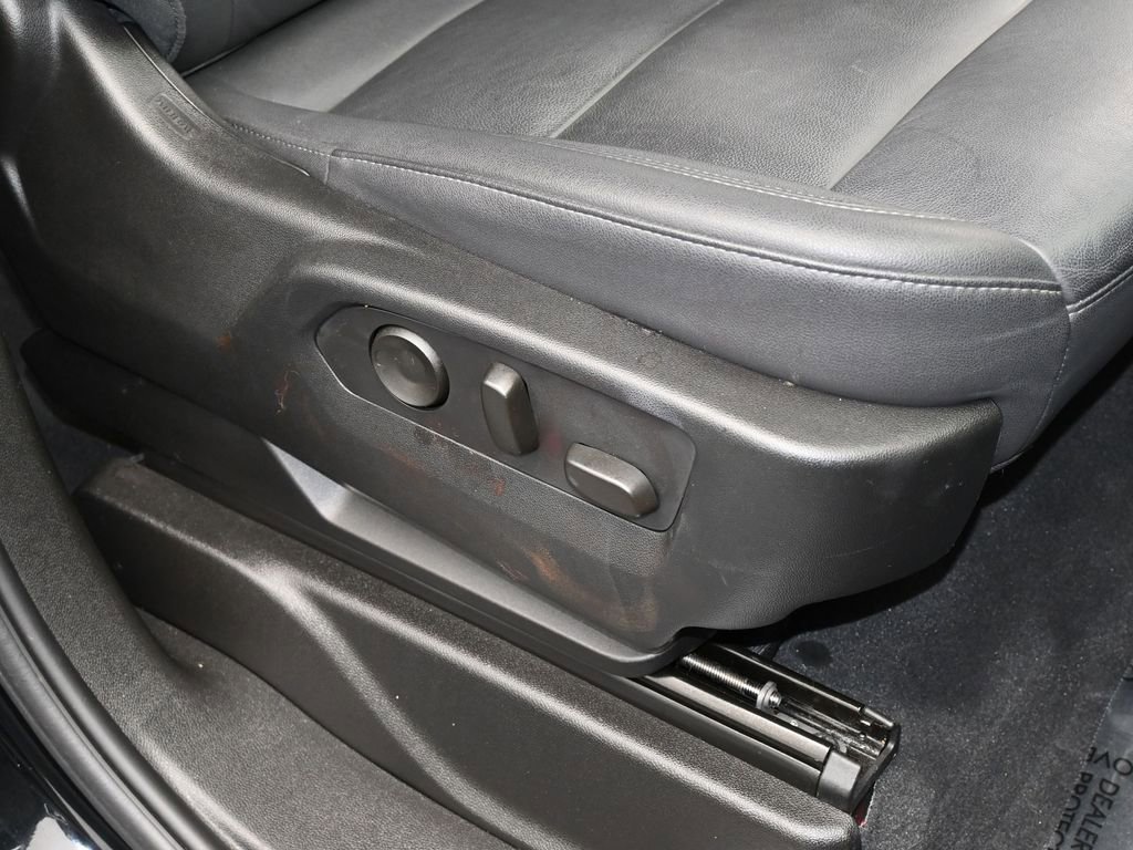 Used 2023 Chevrolet Tahoe Z71 w/ Luxury Package image 56