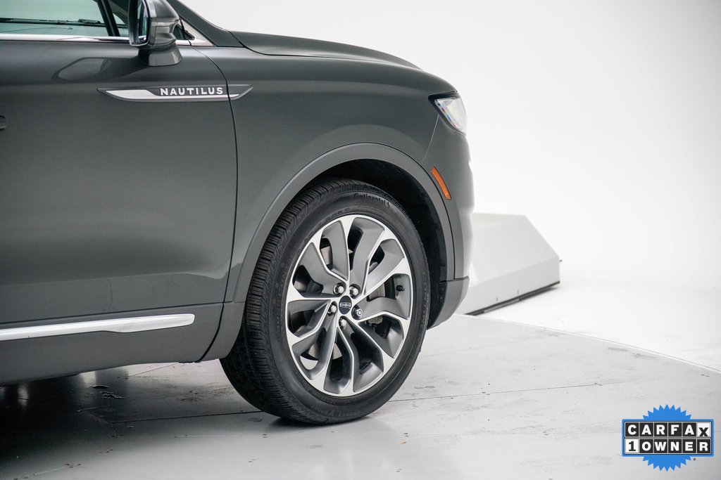 Used 2022 Lincoln Nautilus Reserve w/ Luxury Package image 25