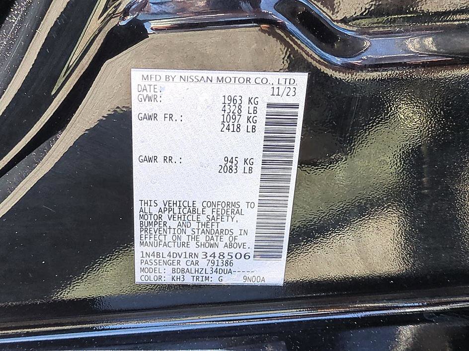 Used 2024 Nissan Altima 2.5 SV FWD image 39