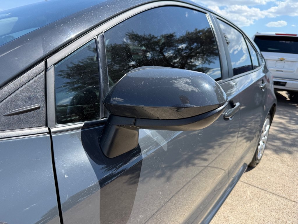 Used 2026 Toyota Corolla LE FWD image 9