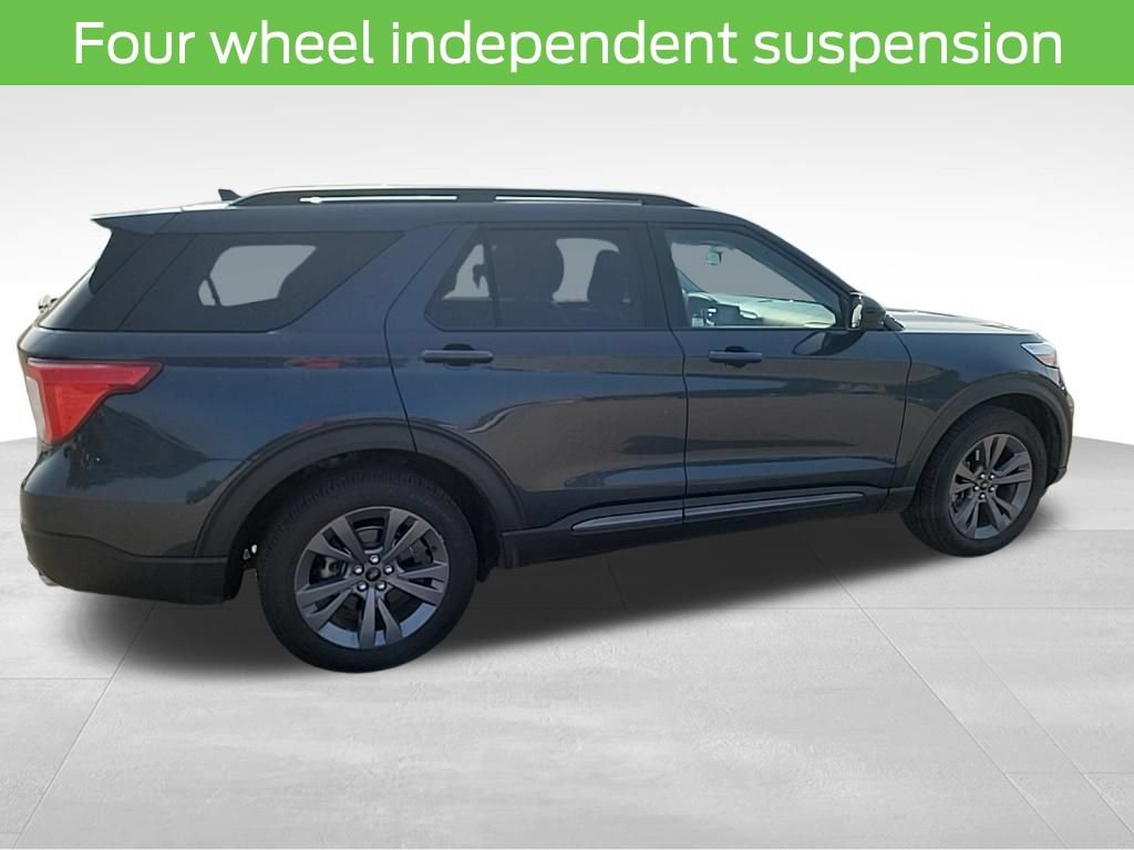 Used 2022 Ford Explorer XLT w/ Equipment Group 202A AWD/4WD image 13