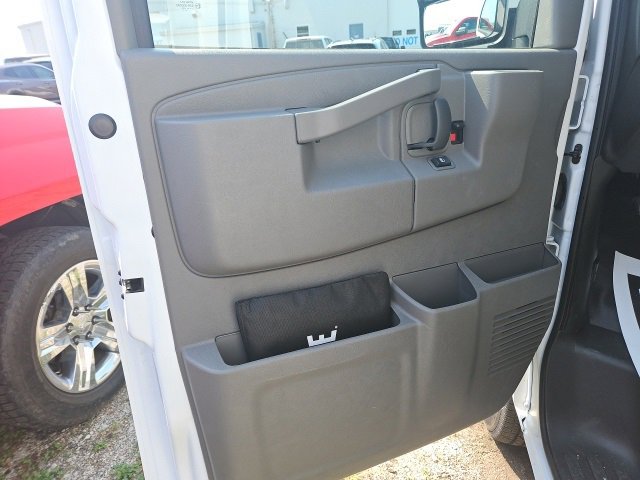 New 2025 Chevrolet Express 3500 w/ Power Convenience Package image 19
