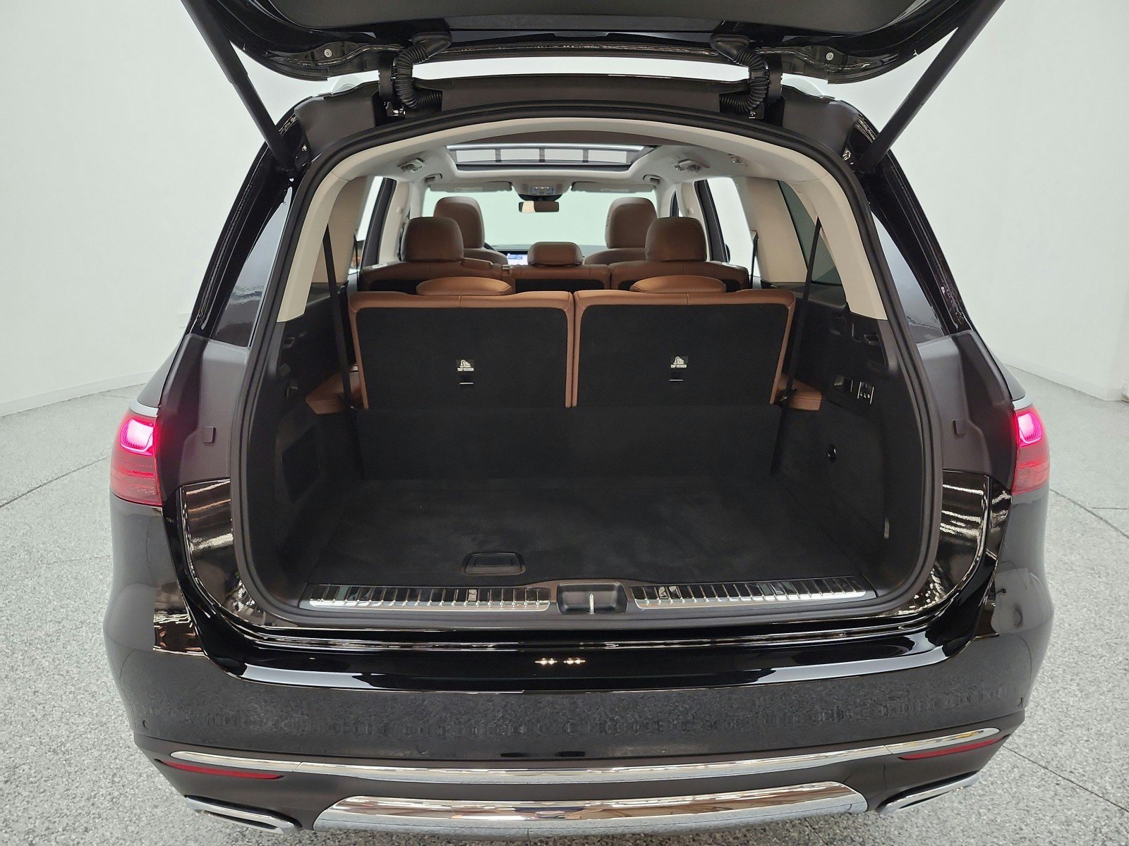 Certified 2026 Mercedes-Benz GLS 450 4MATIC image 20
