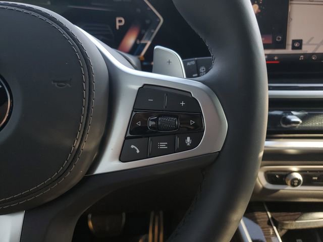 Used 2025 BMW X5 xDrive40i w/ M Sport Package image 26