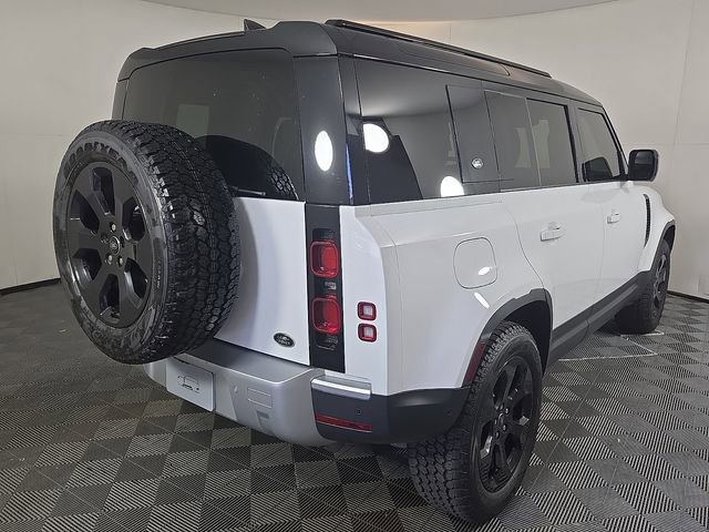Certified 2022 Land Rover Defender 110 AWD/4WD image 5