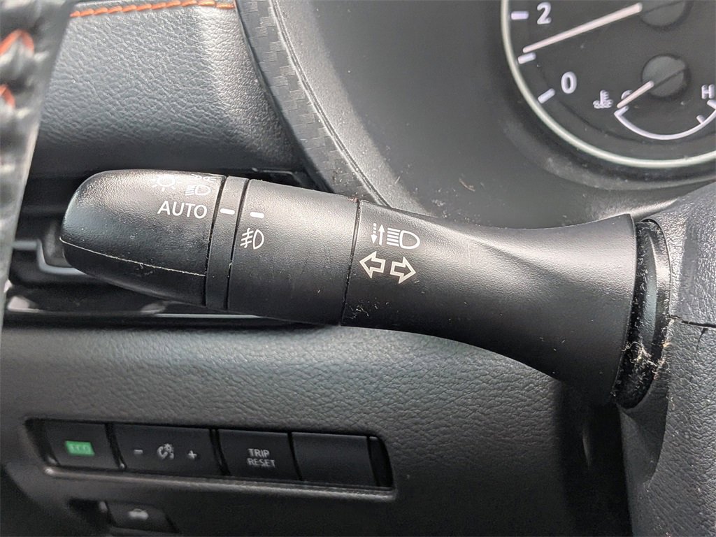 Used 2023 Nissan Sentra SR w/ SR Premium Package image 25