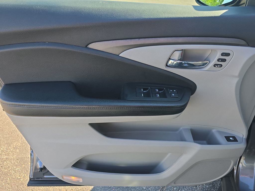 Used 2023 Honda Ridgeline RTL-E image 22