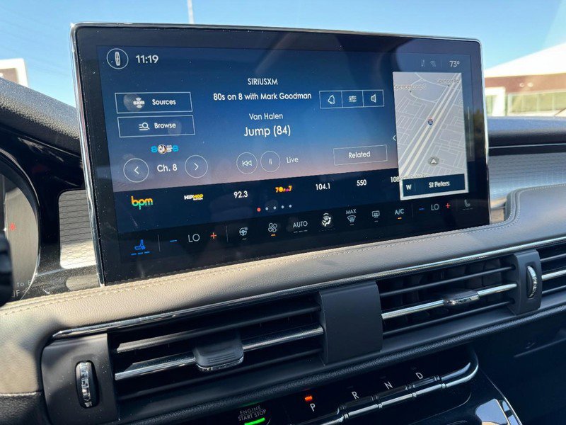 Used 2025 Lincoln Corsair Premiere AWD w/ Equipment Group 101A image 13