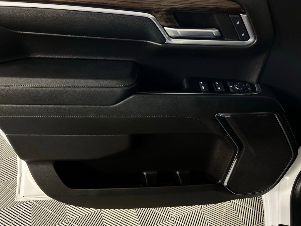 Used 2024 Chevrolet Silverado 1500 RST image 25