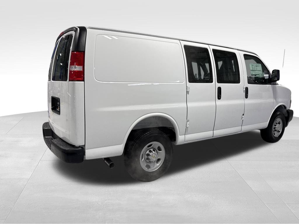 New 2025 Chevrolet Express 2500 w/ Driver Convenience Package RWD image 36