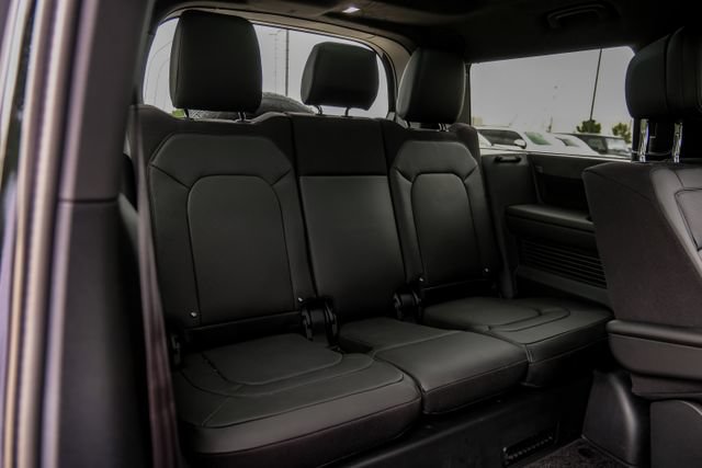 Used 2025 Land Rover Defender 130 V8 AWD/4WD image 50