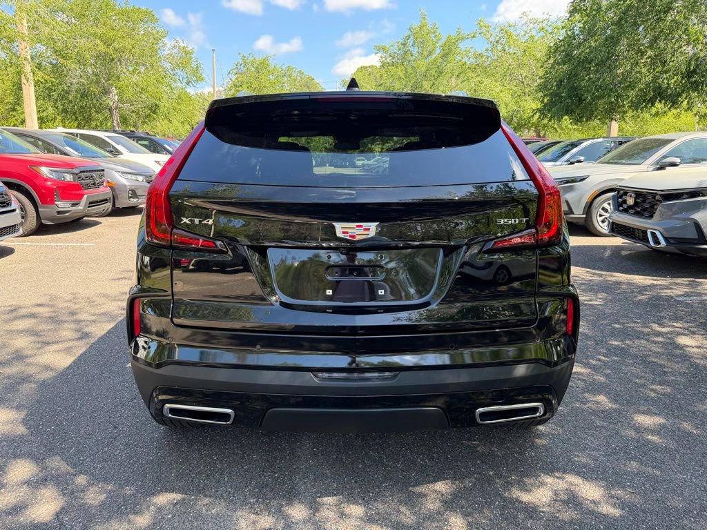 Used 2025 Cadillac XT4 Premium Luxury image 5
