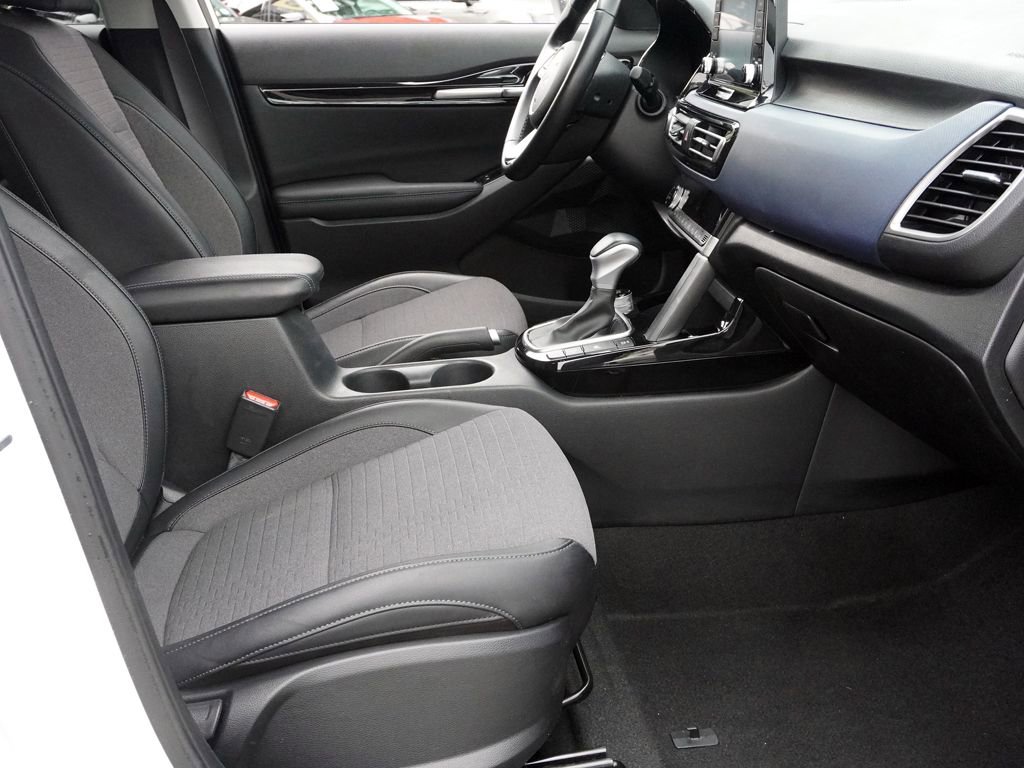 Used 2023 Kia Seltos S AWD/4WD image 28