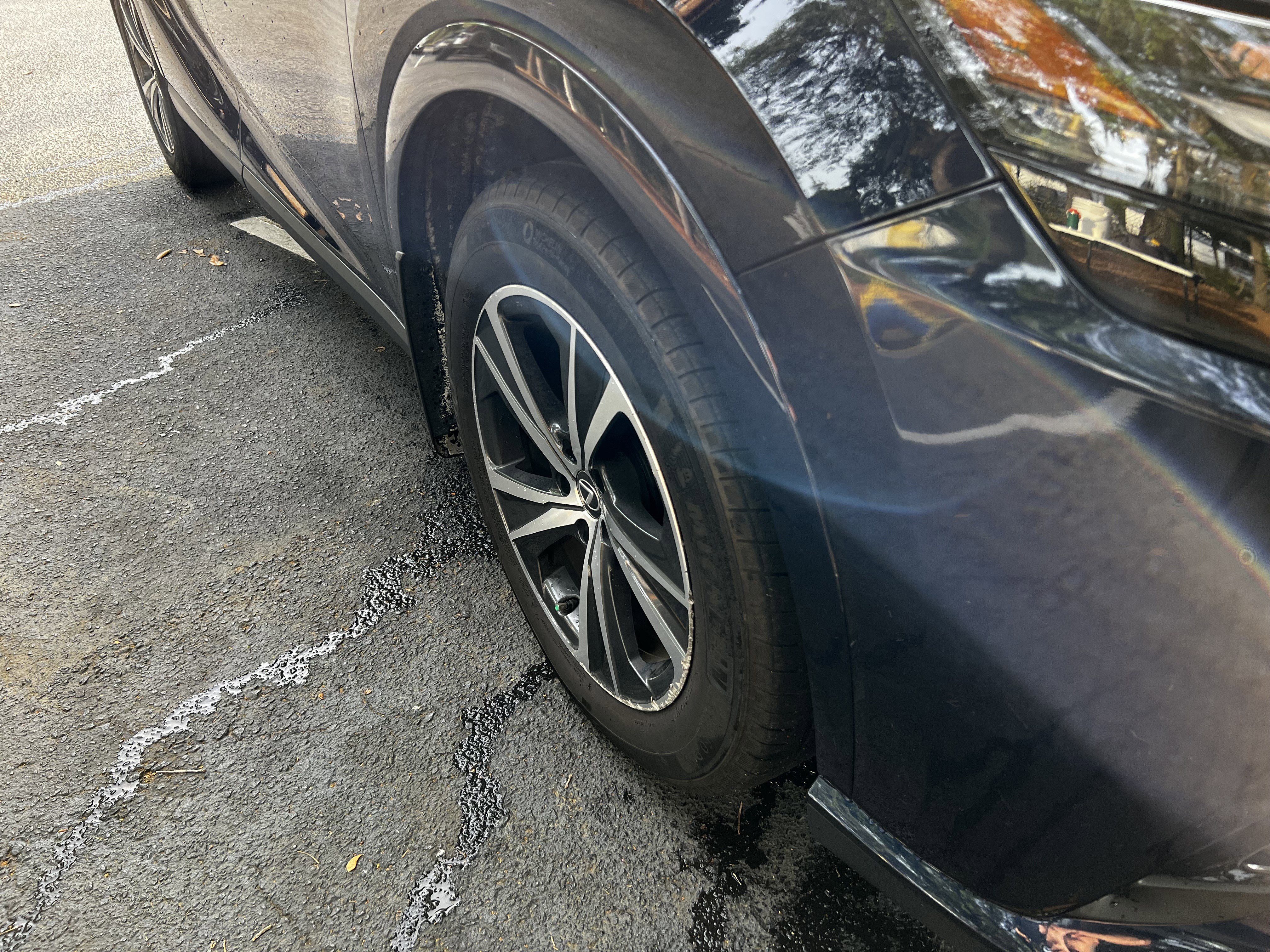 Used 2024 Lexus RX 350 Premium w/ Cold Area Package FWD image 11