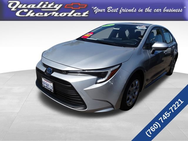 Used 2024 Toyota Corolla LE FWD image 1