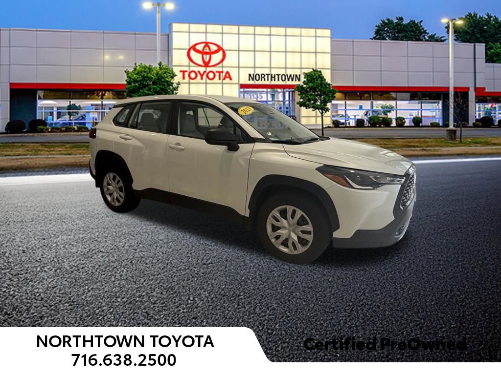 Used 2023 Toyota Corolla Cross L image 11