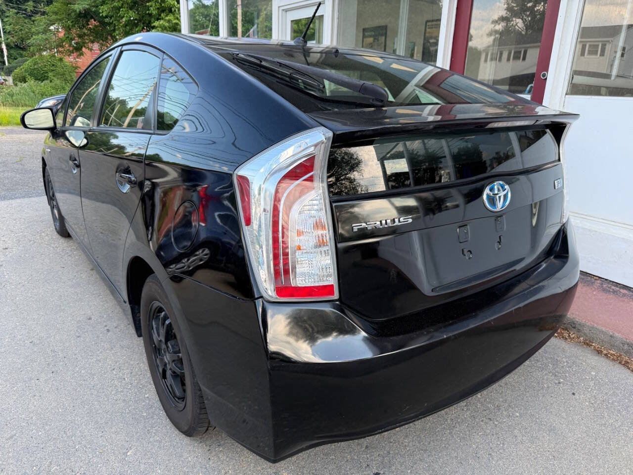 Used 2013 Toyota Prius Two FWD image 5