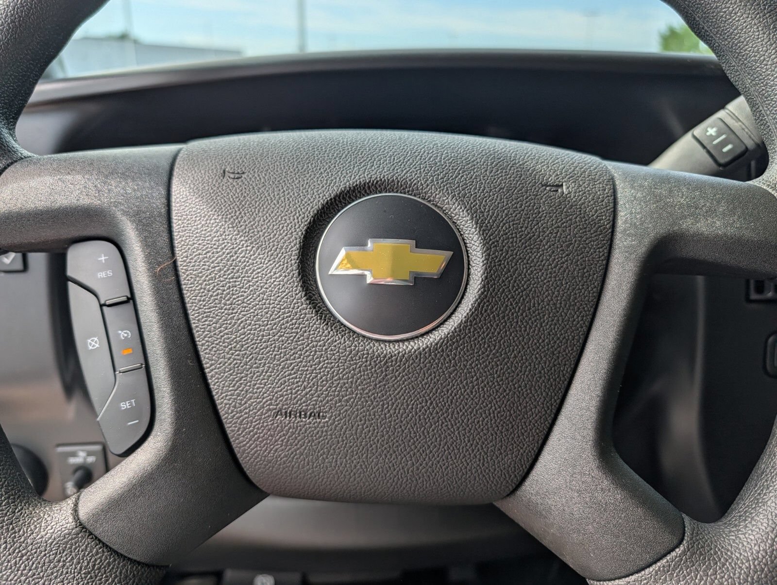 New 2026 Chevrolet Express 2500 w/ Driver Convenience Package RWD image 24