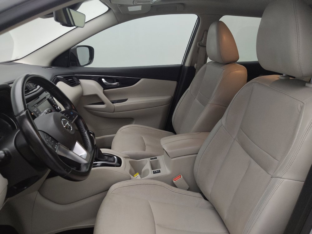 Used 2019 Nissan Rogue Sport SL w/ Premium Package FWD image 17
