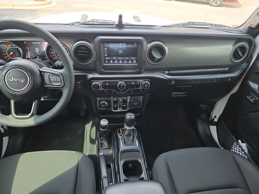 Used 2023 Jeep Wrangler Sport S image 16