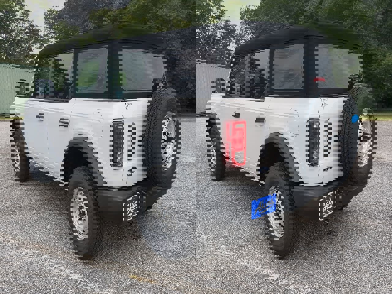 New 2025 Ford Bronco 4-Door image 5