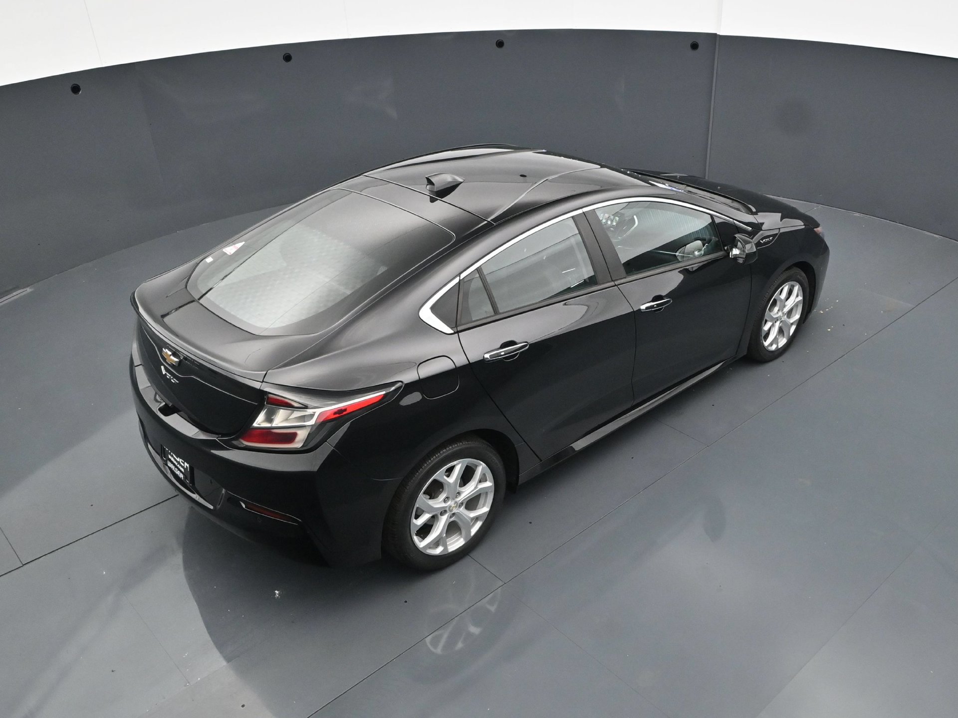 Used 2017 Chevrolet Volt Premier FWD image 36