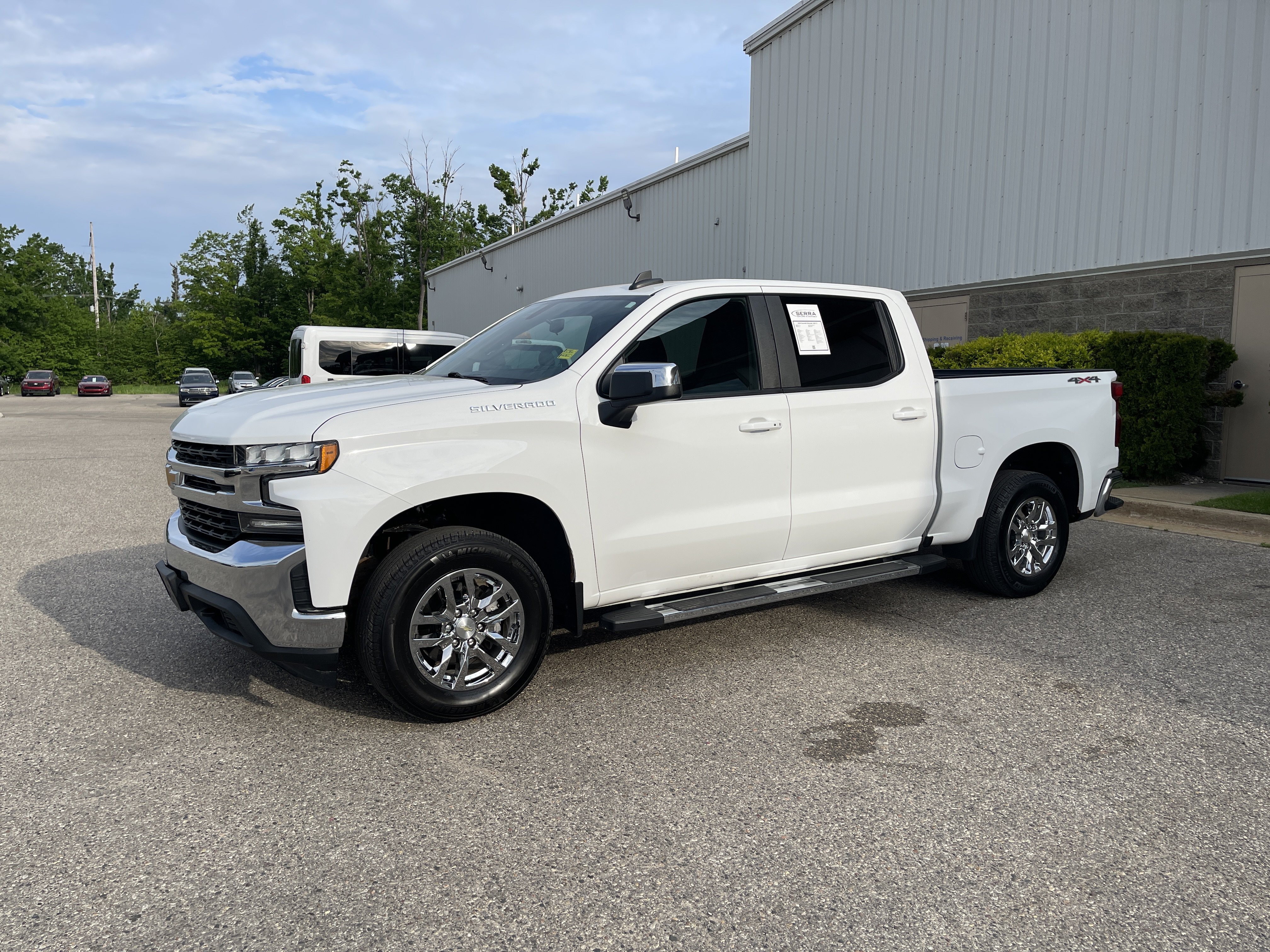 Used 2020 Chevrolet Silverado 1500 LT w/ True North Edition AWD/4WD image 8