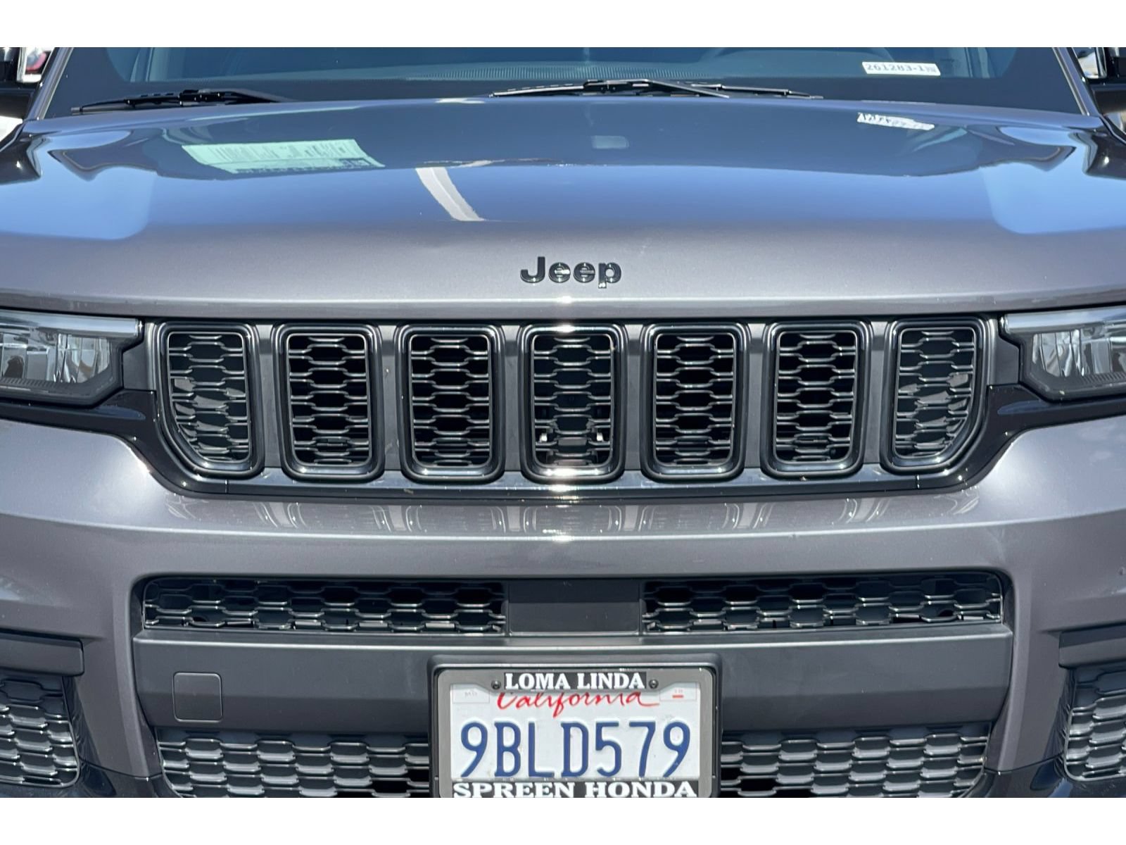 Used 2022 Jeep Grand Cherokee L Laredo RWD image 46