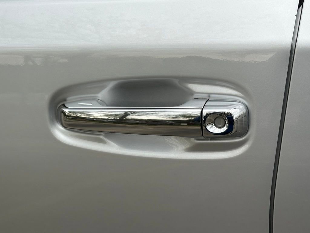 Used 2023 Toyota 4Runner Limited AWD/4WD image 14