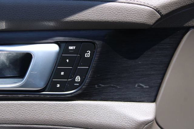 Used 2023 Porsche Panamera Platinum Edition RWD image 12
