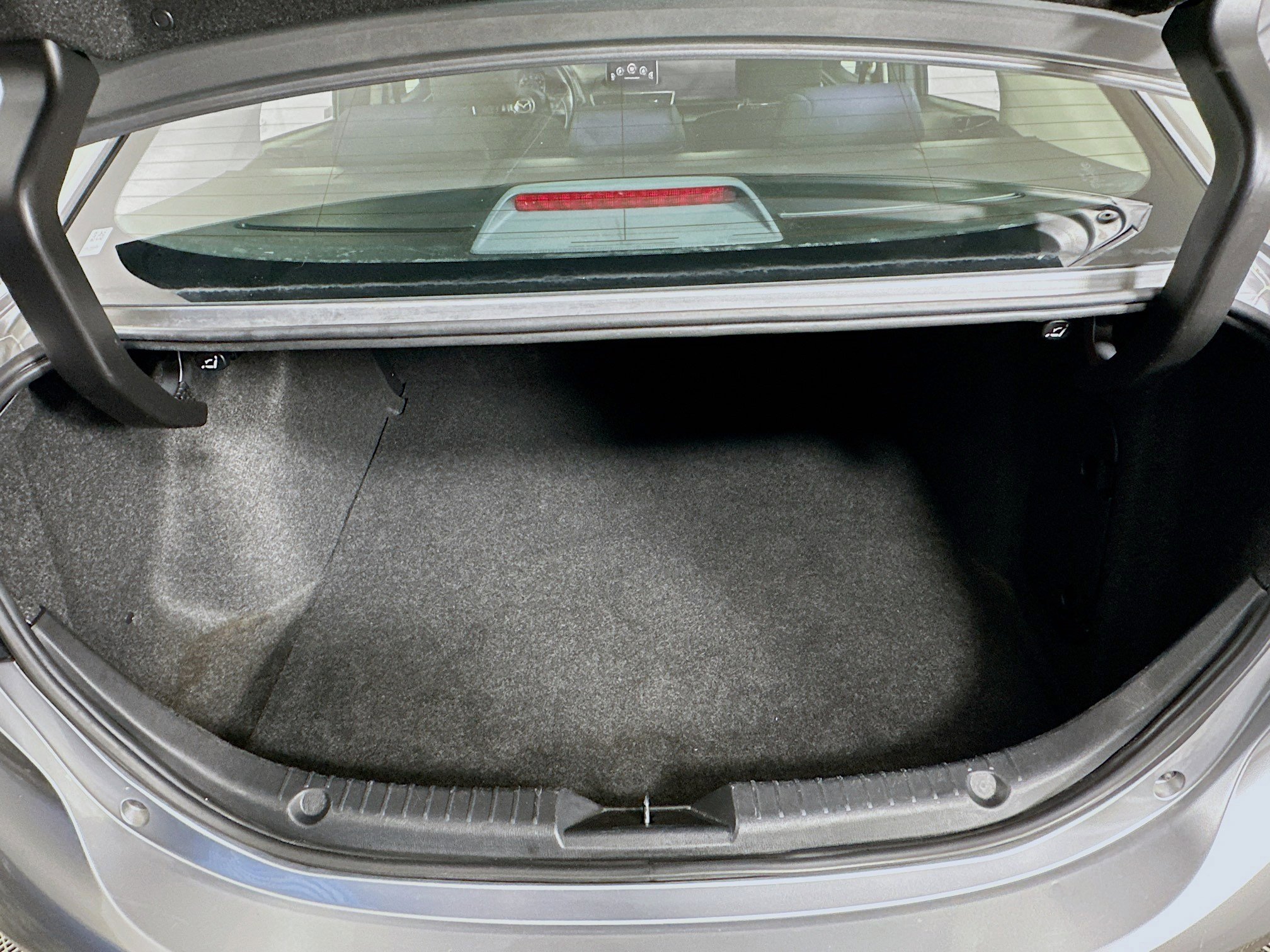 Used 2016 MAZDA MAZDA3 i Sport w/ Preferred Equipment Package image 26