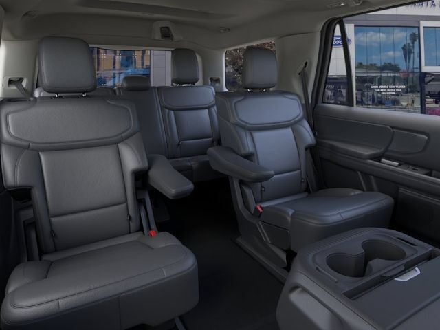 New 2026 Ford Expedition Active RWD image 11