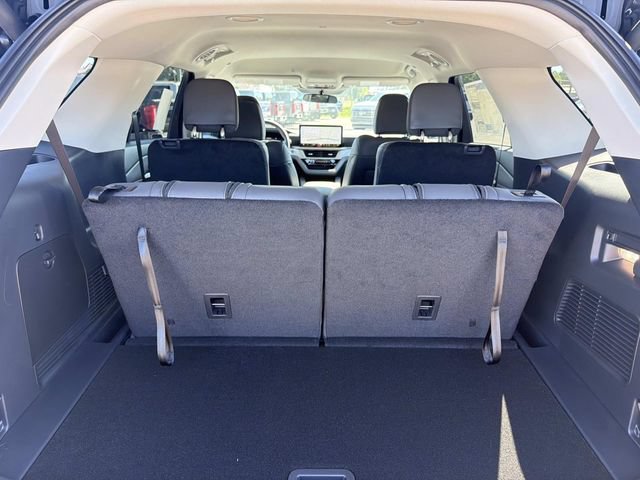 New 2026 Ford Explorer Active w/ Active Comfort Package RWD image 22
