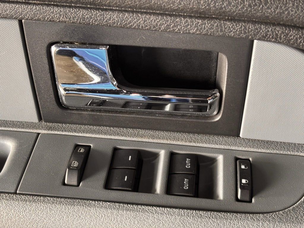 Used 2012 Ford F150 XLT w/ XLT Chrome Pkg image 21