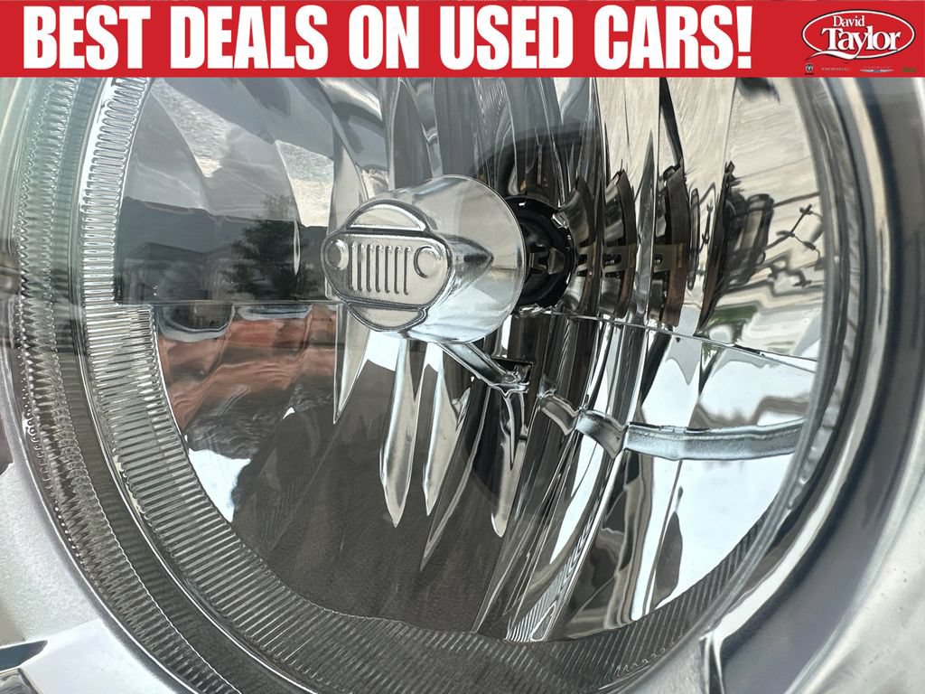 Used 2023 Jeep Renegade Altitude AWD/4WD image 39