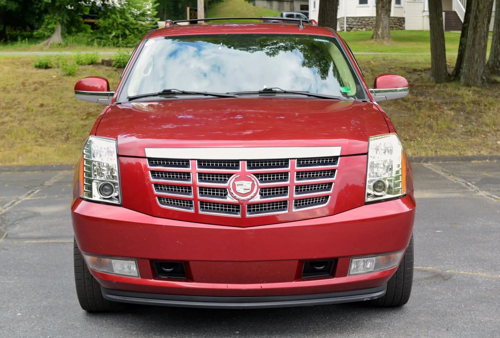 Used 2010 Cadillac Escalade Luxury AWD/4WD image 31