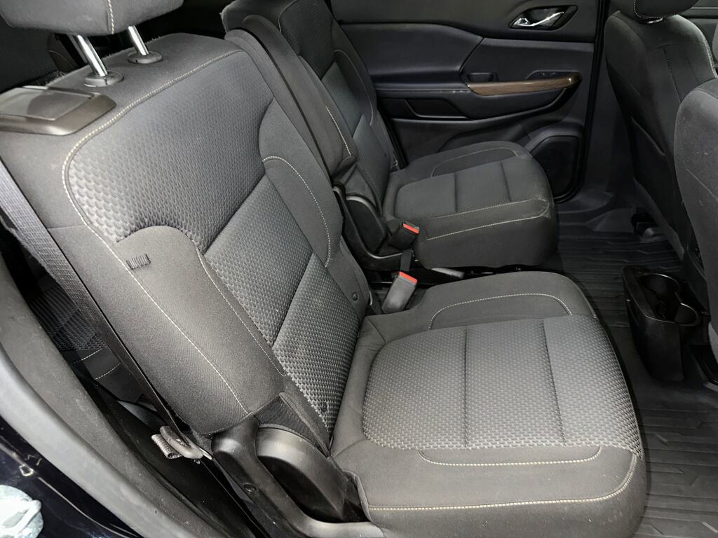 Certified 2022 GMC Acadia SLE w/ Driver Convenience Package image 31