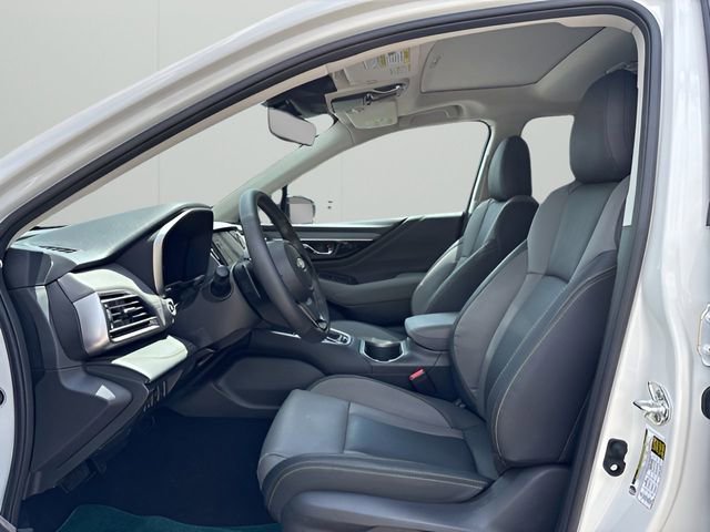 Certified 2025 Subaru Outback Onyx Edition AWD/4WD image 13