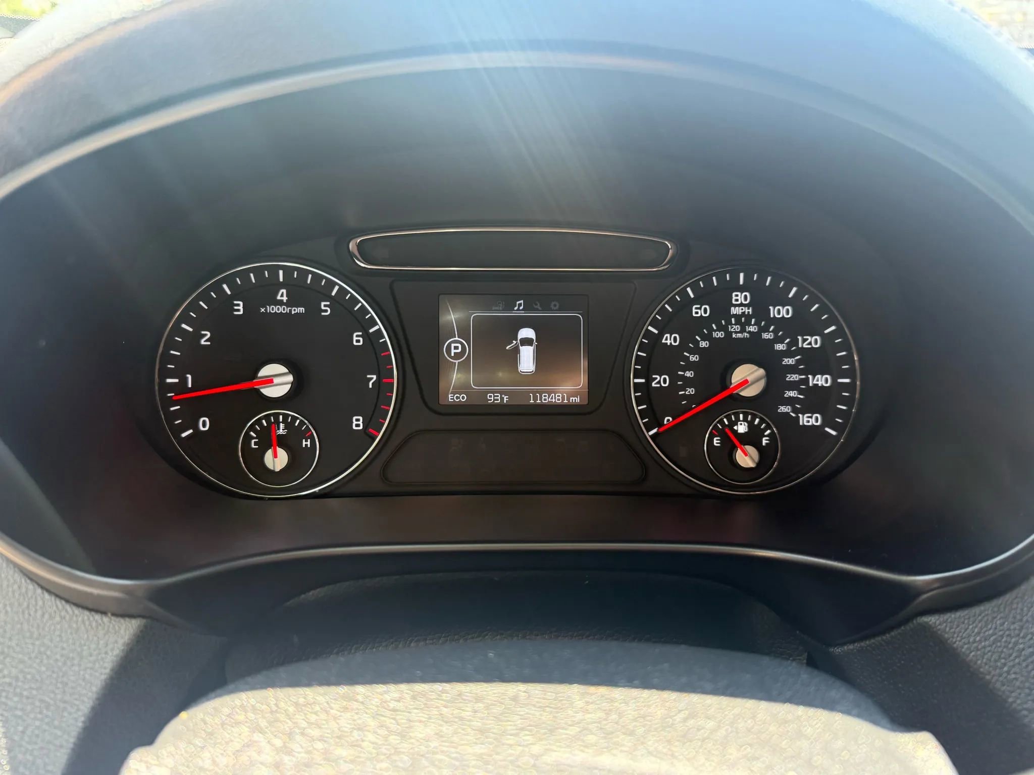 Used 2017 Kia Sorento LX Sport Utility 4D w/ LX Convenience Package image 11