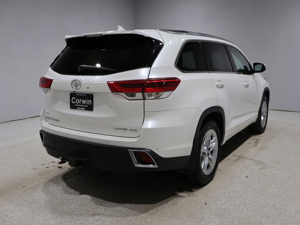 Used 2019 Toyota Highlander Limited image 2