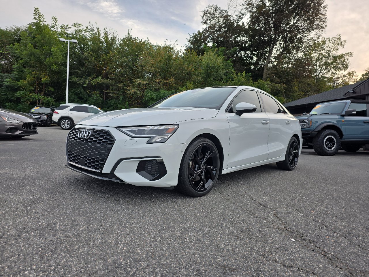 Used 2023 Audi A3 2.0T Premium w/ Convenience Package image 3