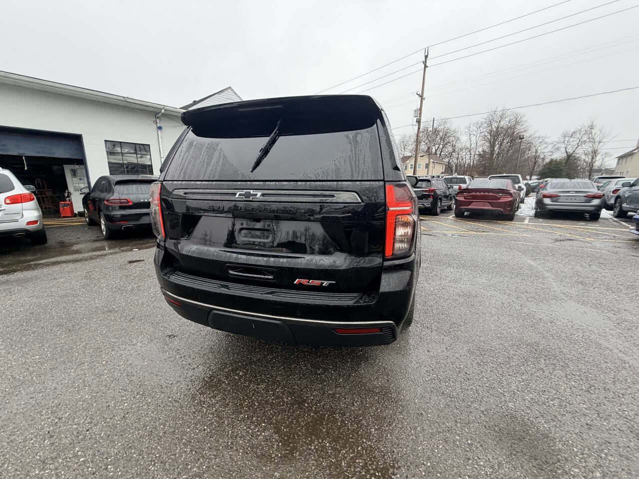 Used 2021 Chevrolet Suburban RST image 12