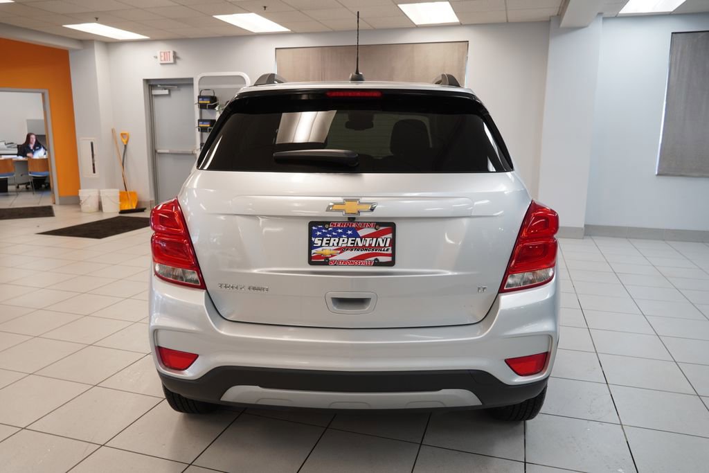 Used 2019 Chevrolet Trax LT w/ LT Convenience Package image 8