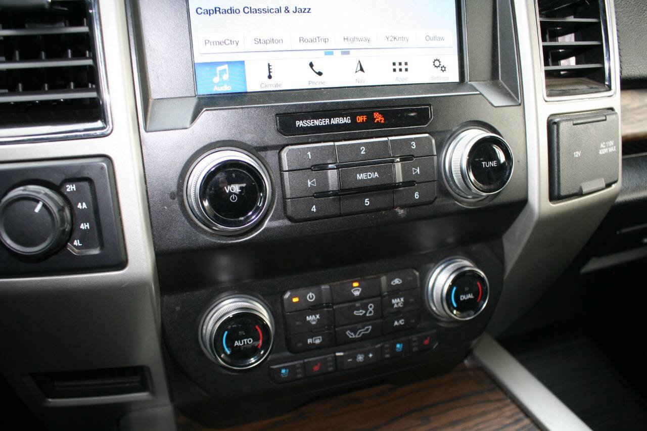 Used 2019 Ford F150 Lariat w/ Equipment Group 502A Luxury AWD/4WD image 22