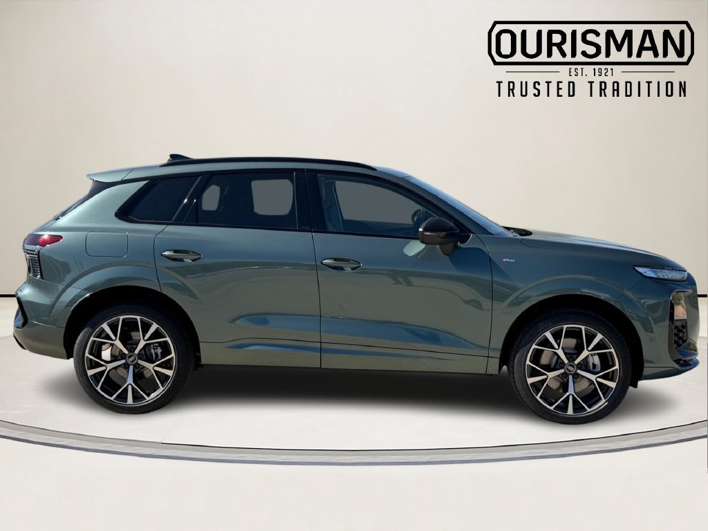New 2026 Audi Q3 quattro 2.0T AWD/4WD image 2