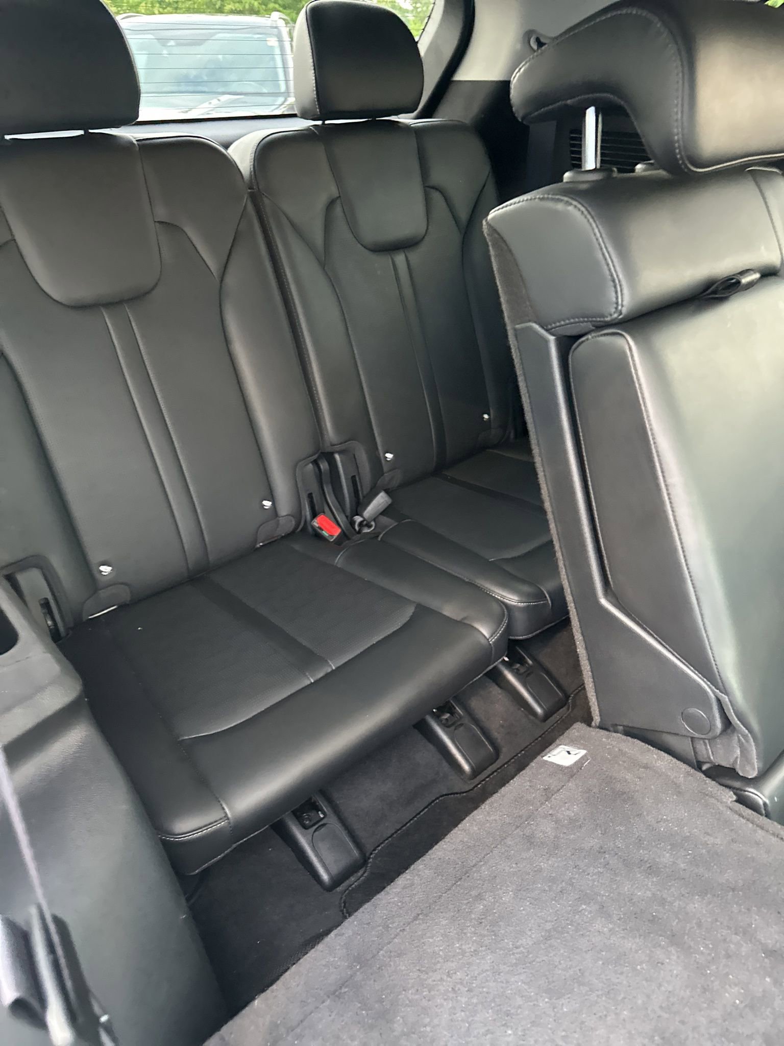 Used 2024 Kia Sorento S image 23